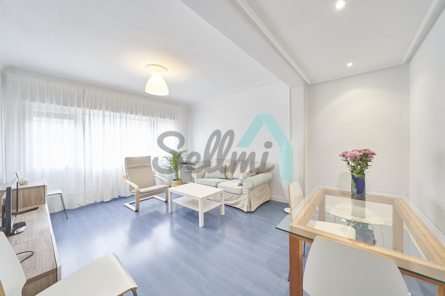 Flat to rent in Pérez De La Sala, Auditorio - Seminario - Parque de Invierno