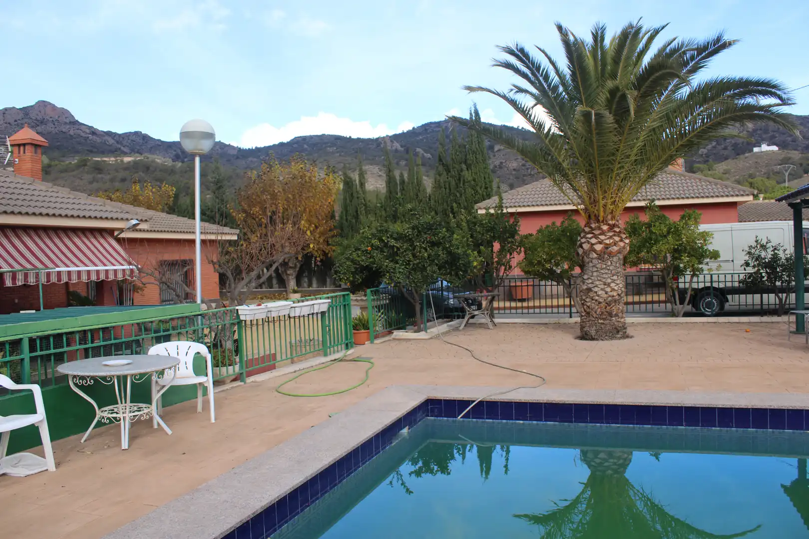 Schwimmbecken von Haus oder Chalet zum Verkauf in Sax mit Privatgarten, Schwimmbad und Möbliert