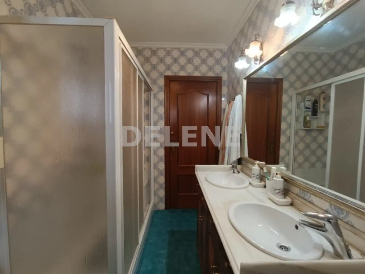 Bathroom of Flat for sale in Hellín  with Air Conditioner, Heating and Furnished