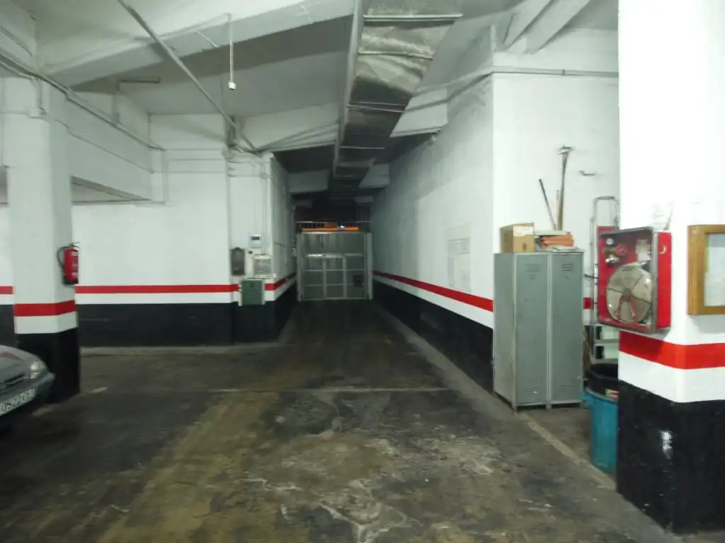 Garage zum Verkauf in Basauri 