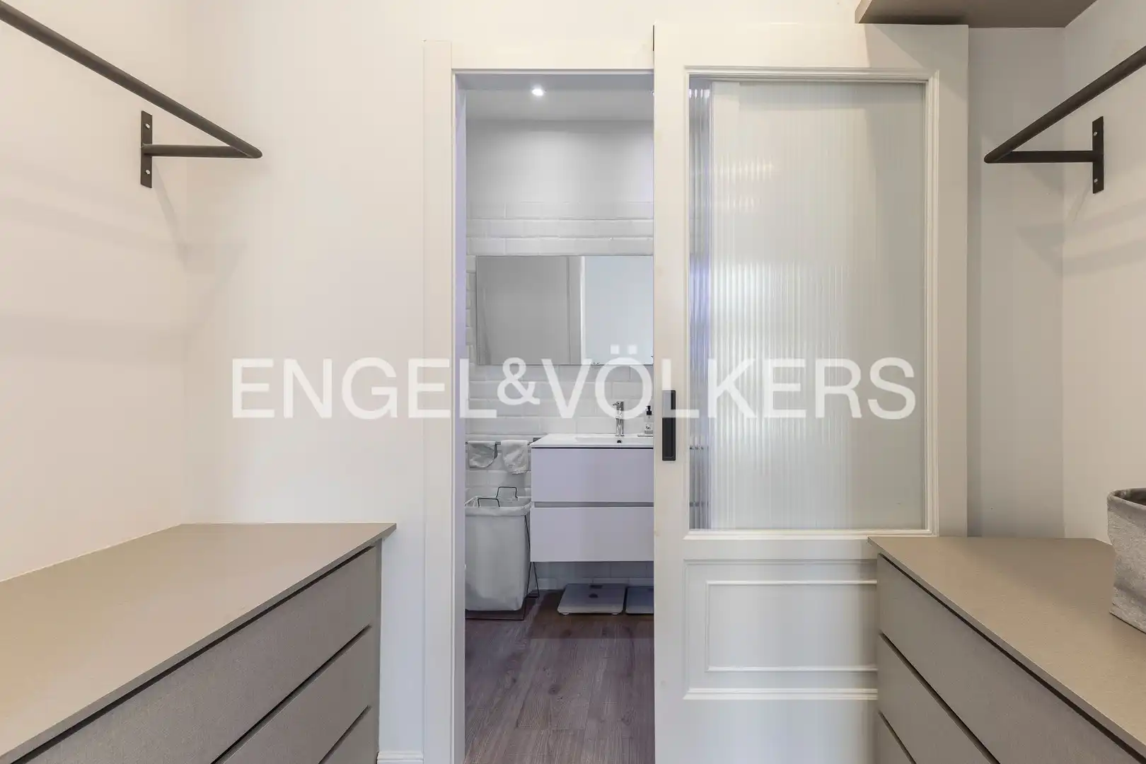 Flat for sale in Barcelona  with Air Conditioner, Heating and Balcony
