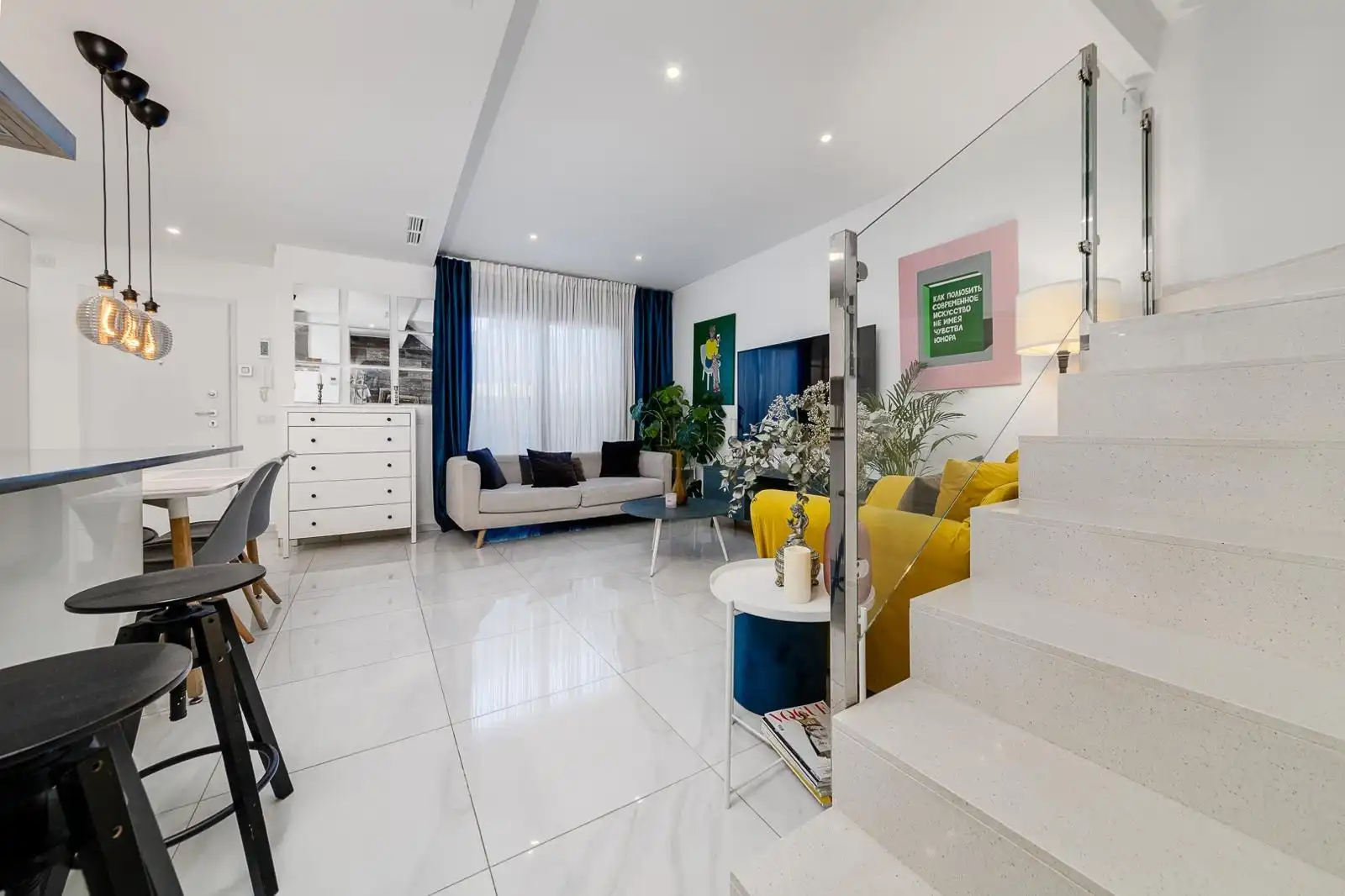 Sala de estar de Casa o chalet en venta en Orihuela con Aire acondicionado, Calefacción y Jardín privado