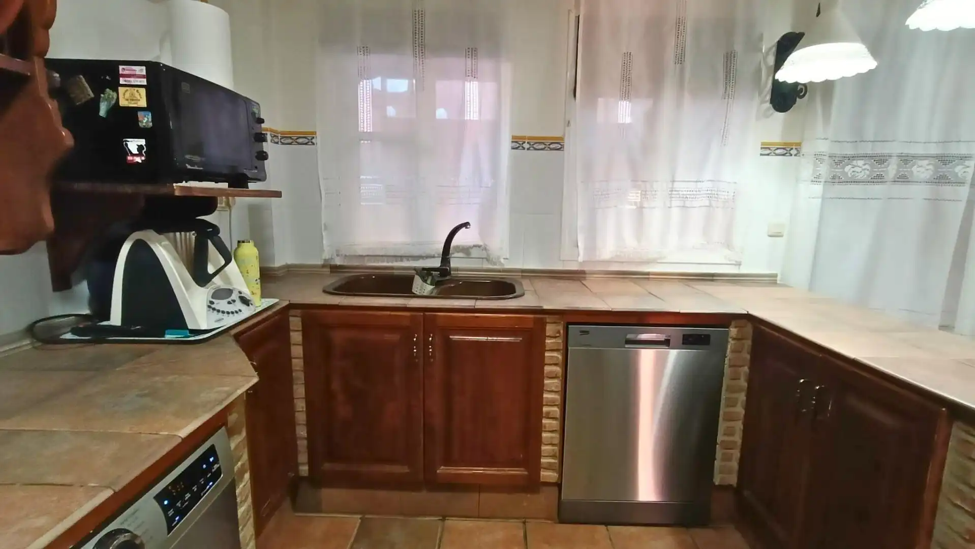 Kitchen of Detached homes for sale in San Fernando