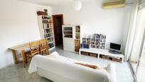 Living room of Flat for sale in Terrassa  with Air Conditioner and Balcony