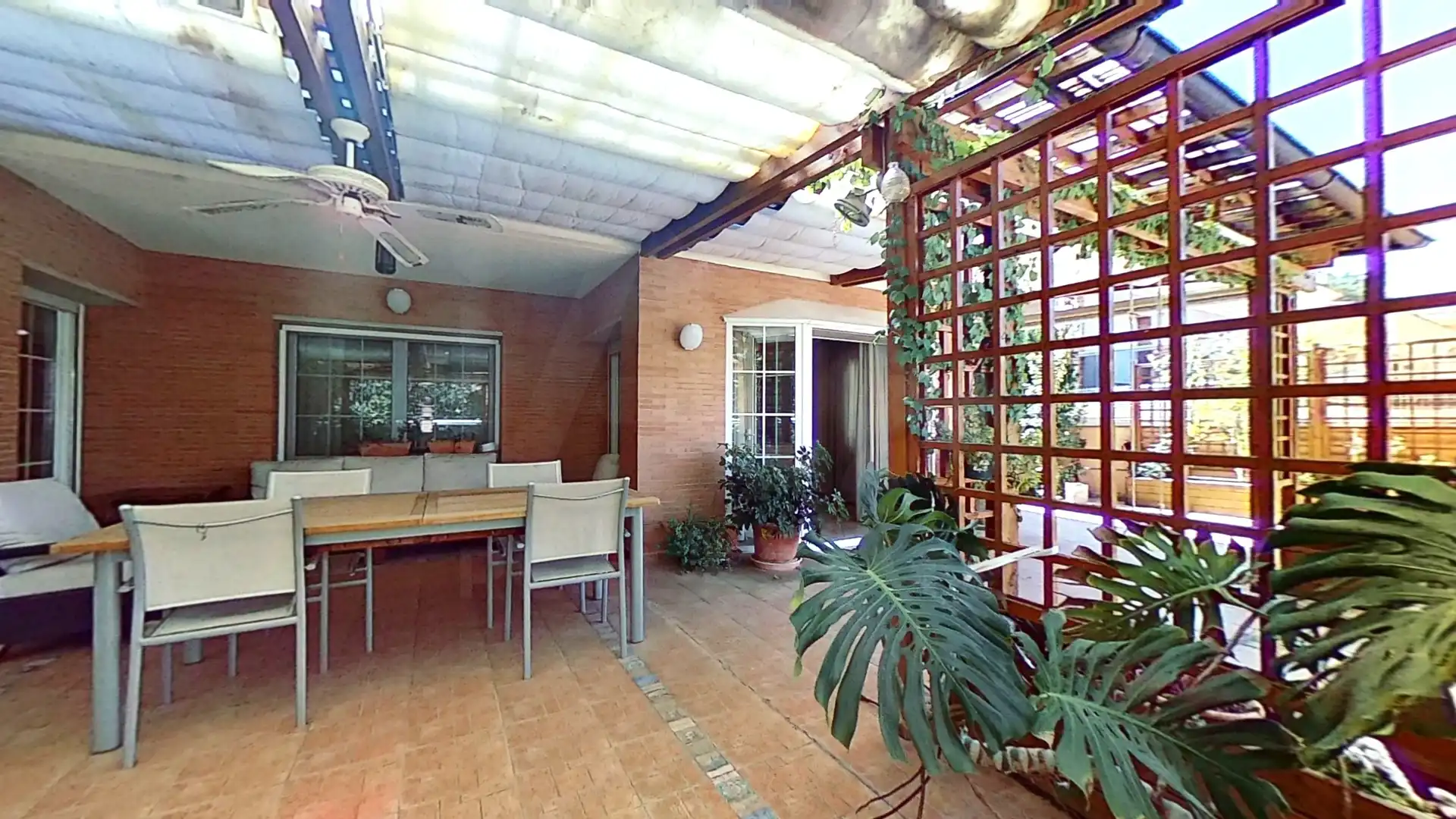 Detached house with pool for sale in carrer de Salvador Dalí 15, imagen 5