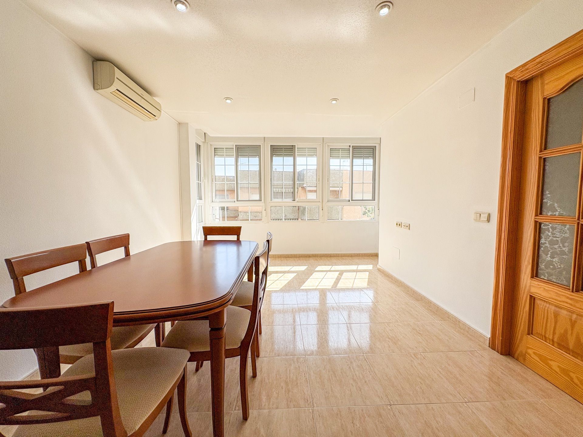 Menjador de Pis en venda en San Pedro del Pinatar amb Aire condicionat i Calefacció