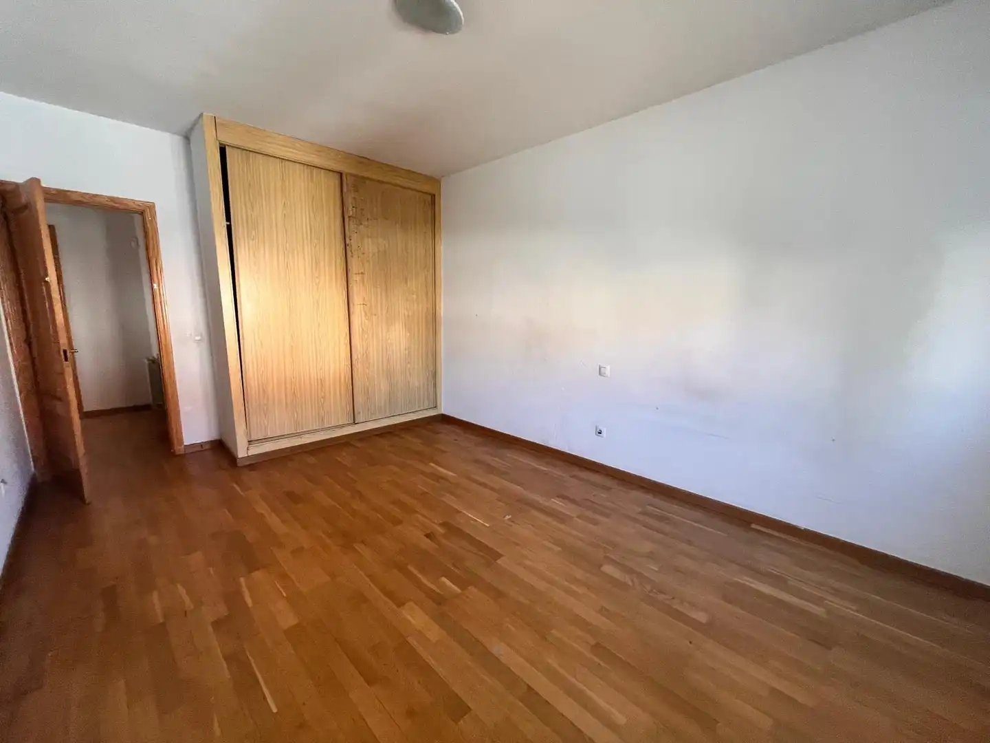 Dormitori de Apartament en venda en Olías del Rey amb Jardí privat