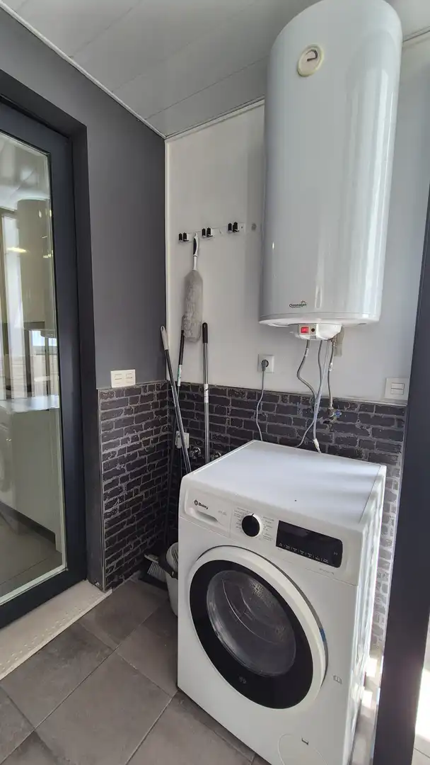 Bathroom of Ground floor for rent in Marbella  with Air Conditioner, Terrace and Storage room