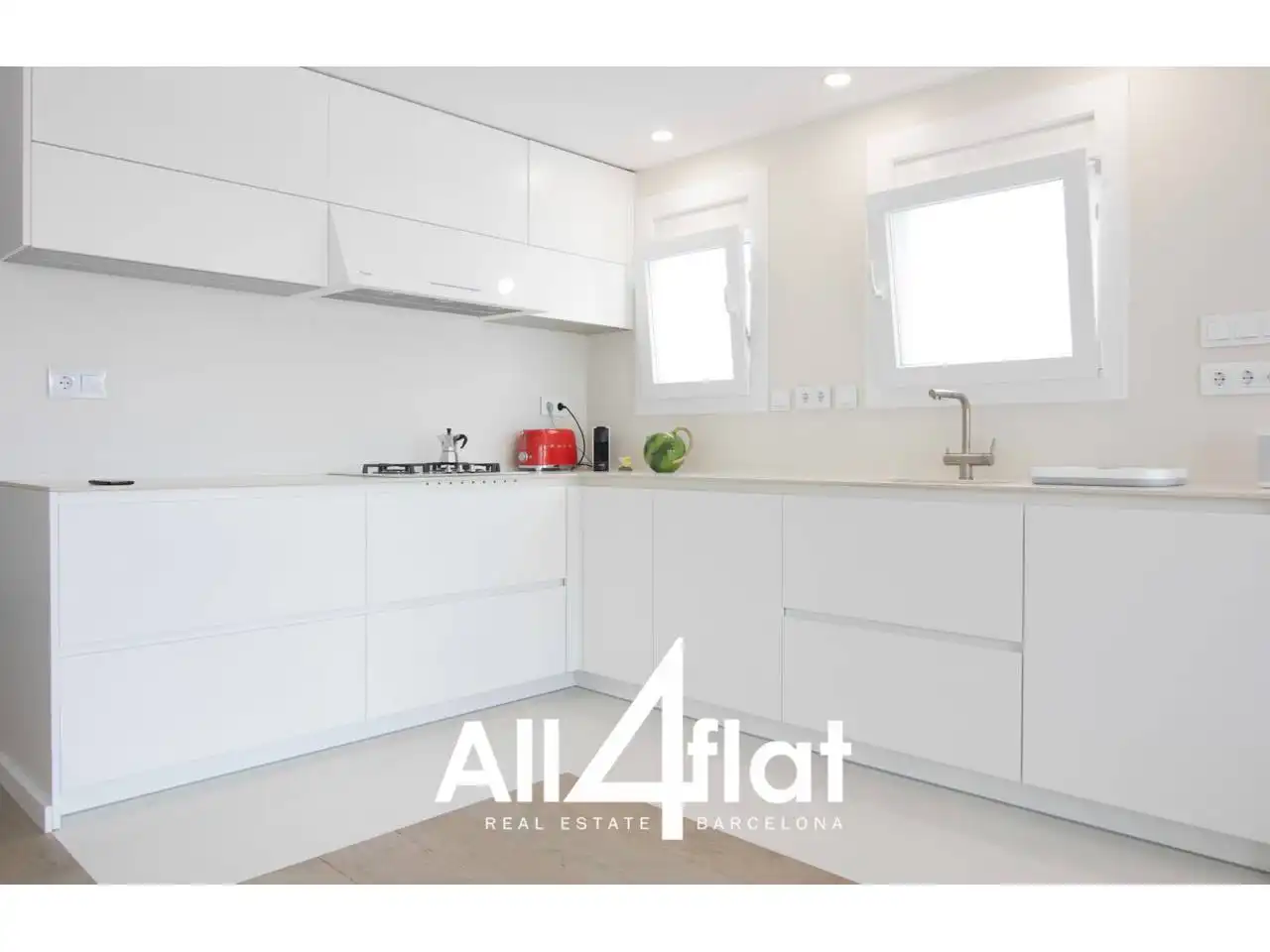 Kitchen of Attic for rent in Barcelona  with Air Conditioner, Heating and Parquet flooring