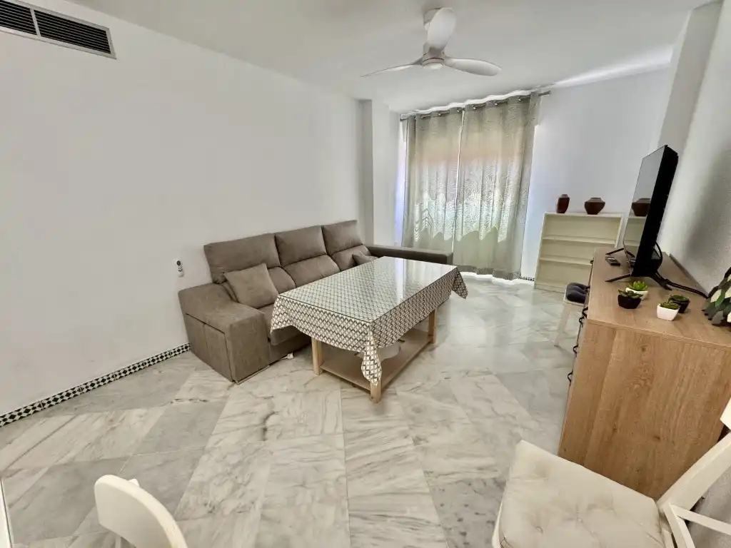 Living room of Flat for share in Córdoba  with Air Conditioner