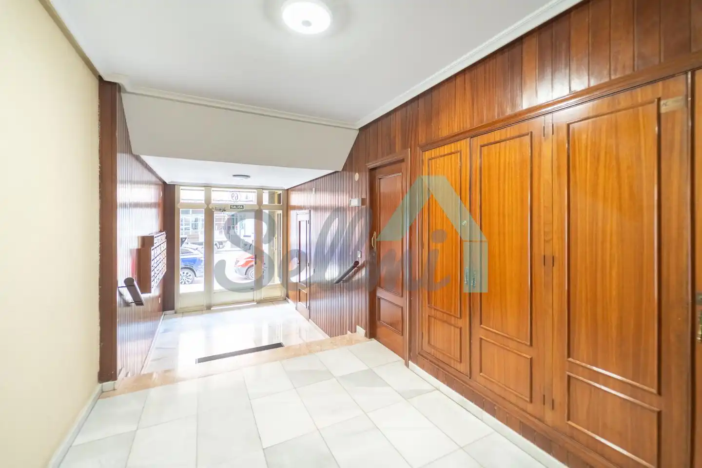 Piso en venta en Oviedo  con Calefacción, Parquet y Trastero