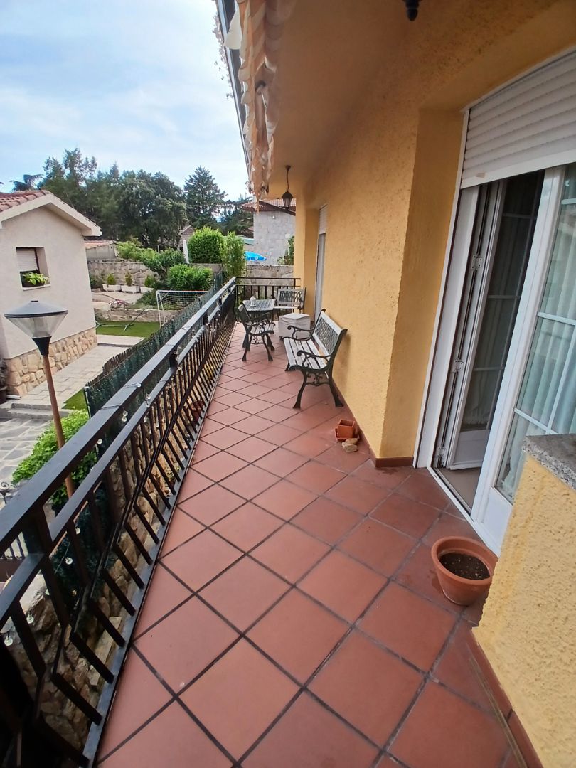 Terrassa de Casa o xalet en venda en Alpedrete amb Calefacció, Jardí privat i Parquet