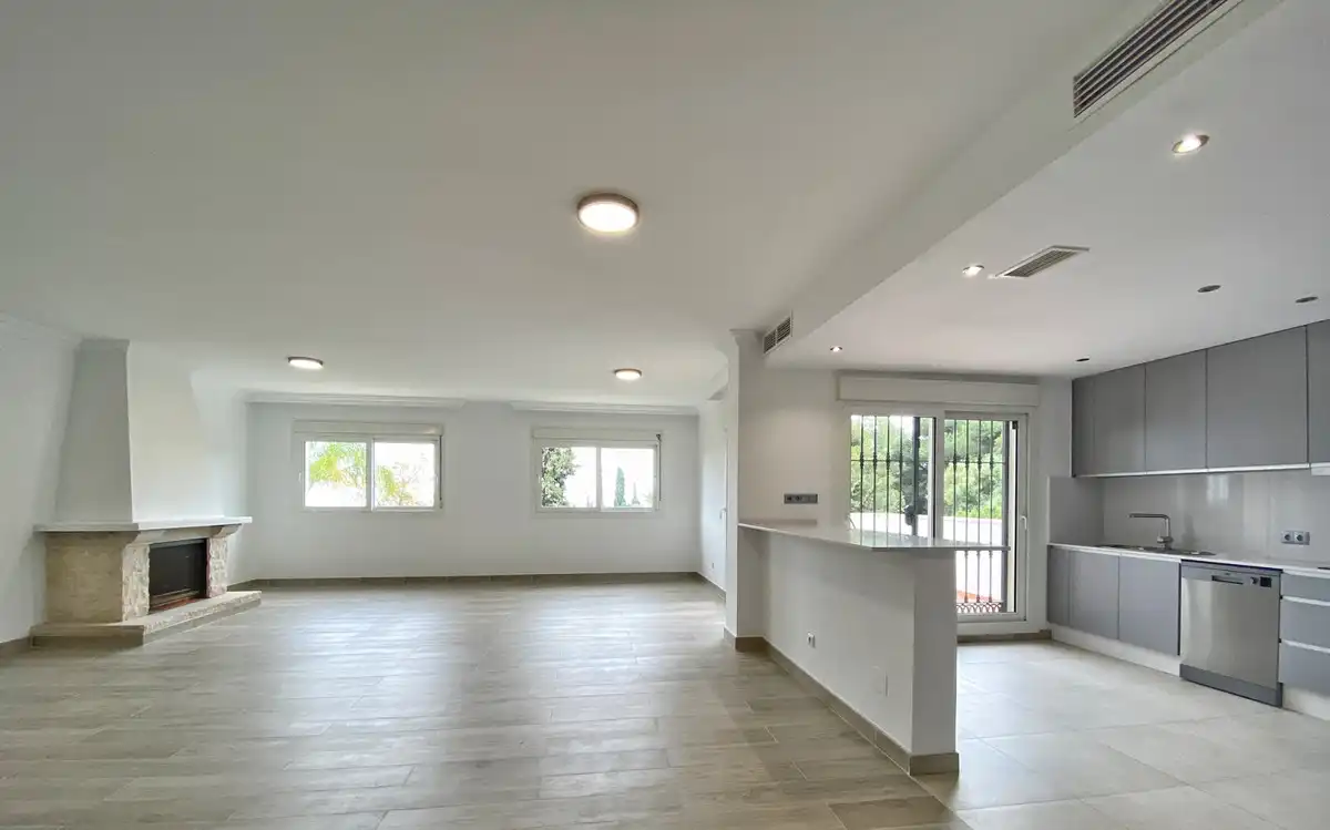 Exterior view of Detached homes for rent in Marbella  with Air Conditioner, Private garden and Terrace
