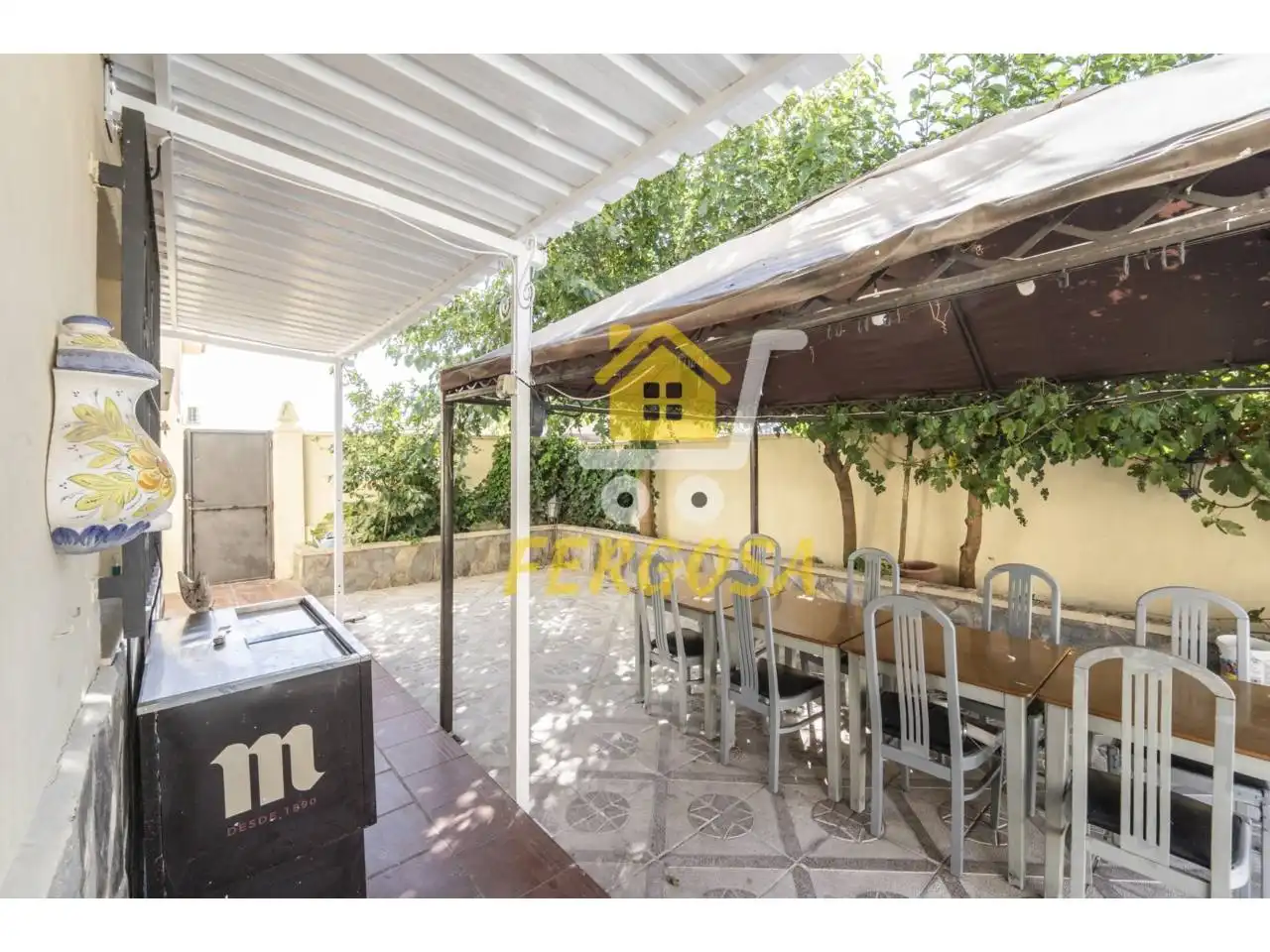 Terrassa de Casa adosada en venda en Las Ventas de Retamosa amb Jardí privat, Terrassa i Piscina