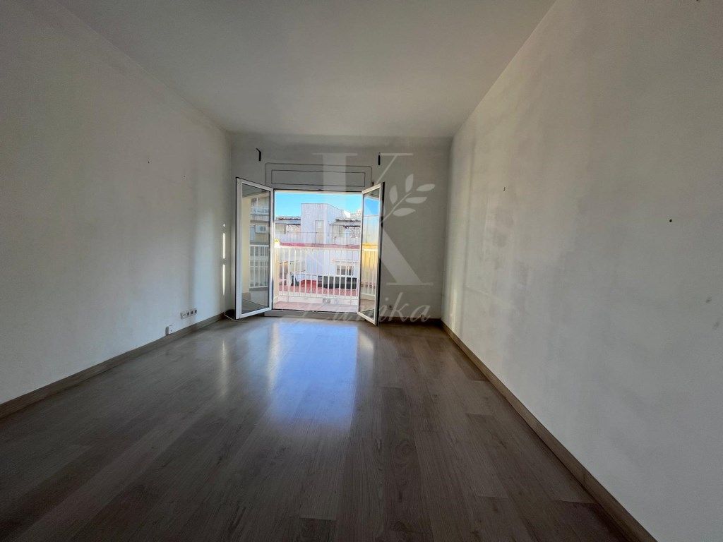 Àtic en venda a Avenida Isidre Marti, El Centre