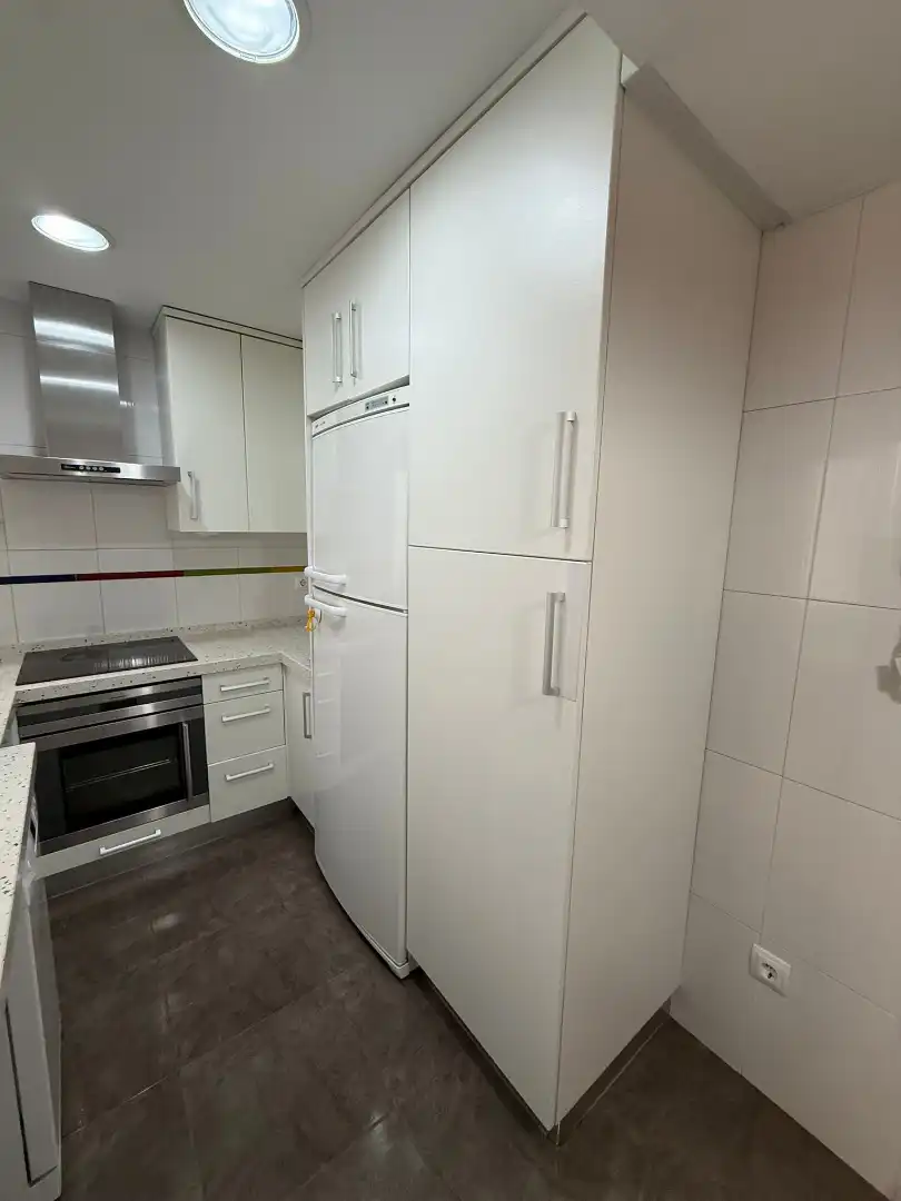 Cocina de Piso en venta en Oviedo  con Calefacción