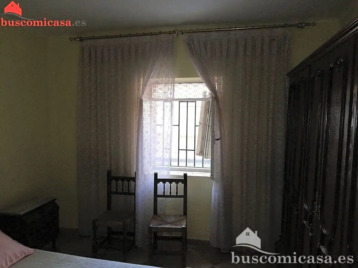 Habitación de Casa adosada en venta en Linares con Aire acondicionado, Jardín privado y Terraza