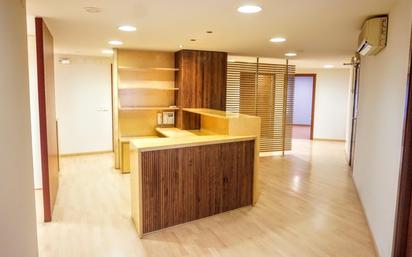 Office for sale in Girona Capital  with Air Conditioner