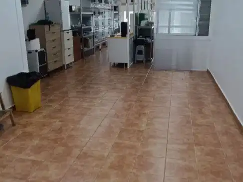 Local en venda en Huelva amb Aire condicionat, Calefacció i Moblat