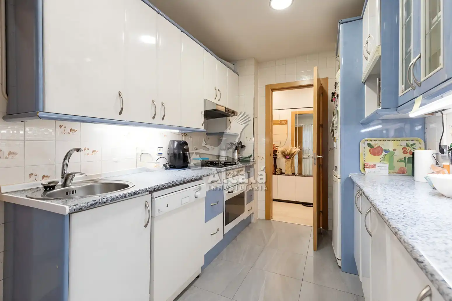 Cocina de Piso en venta en Coslada con Aire acondicionado, Calefacción y Jardín privado