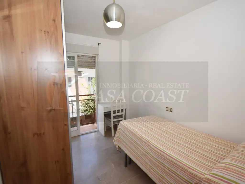 Habitación de Piso en venta en Fuengirola con Balcón