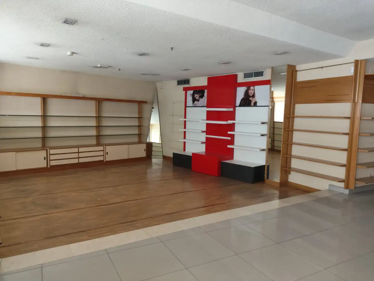 Local comercial en venta en Avenida de la Constitución, imagen 10