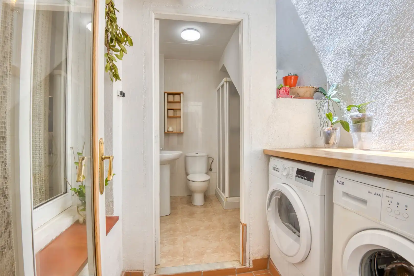 Badezimmer von Einfamilien-Reihenhaus zum Verkauf in Sant Feliu de Guíxols mit Klimaanlage, Heizung und Terrasse