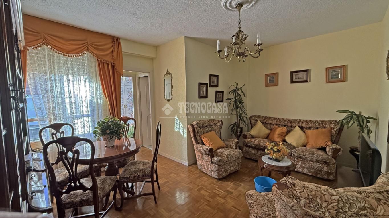 Piso en venta en Palos de Moguer, Arganzuela