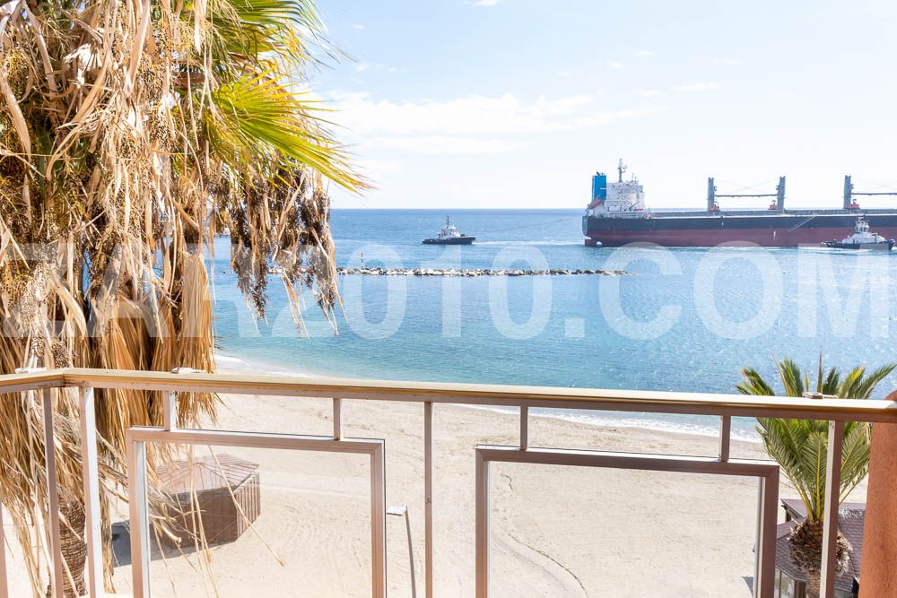 Vista exterior de Pis en venda en Garrucha amb Terrassa, Moblat i Forn