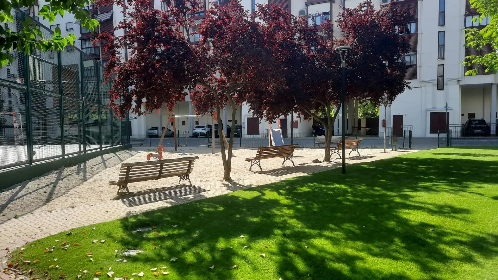 Vista exterior de Pis en venda en Madrid amb Parquet, Traster i Alarma