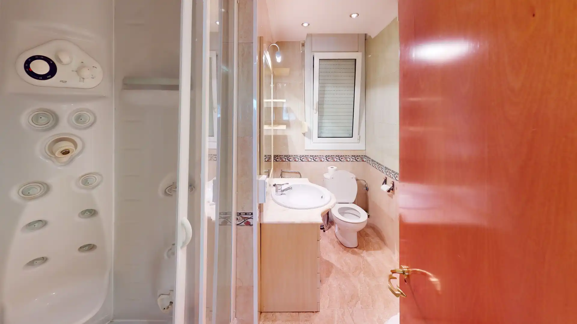 Baño de Apartamento en venta en La Massana con Calefacción, Amueblado y Horno
