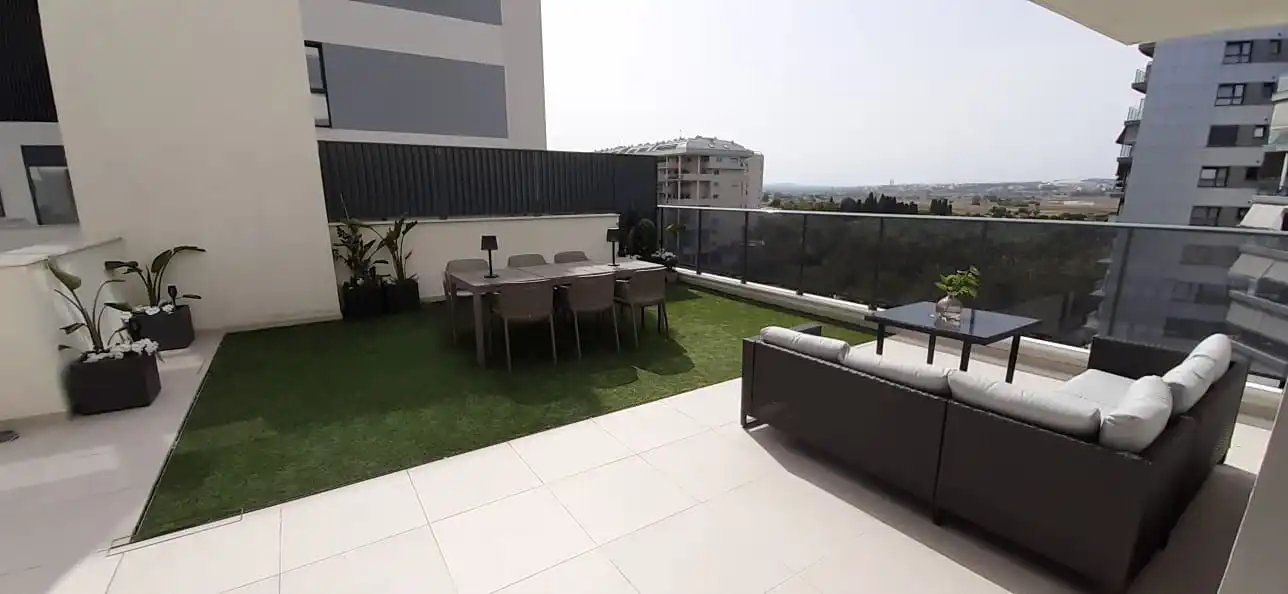 Terraza de Ático en venta en Valencia con Aire acondicionado, Calefacción y Jardín privado