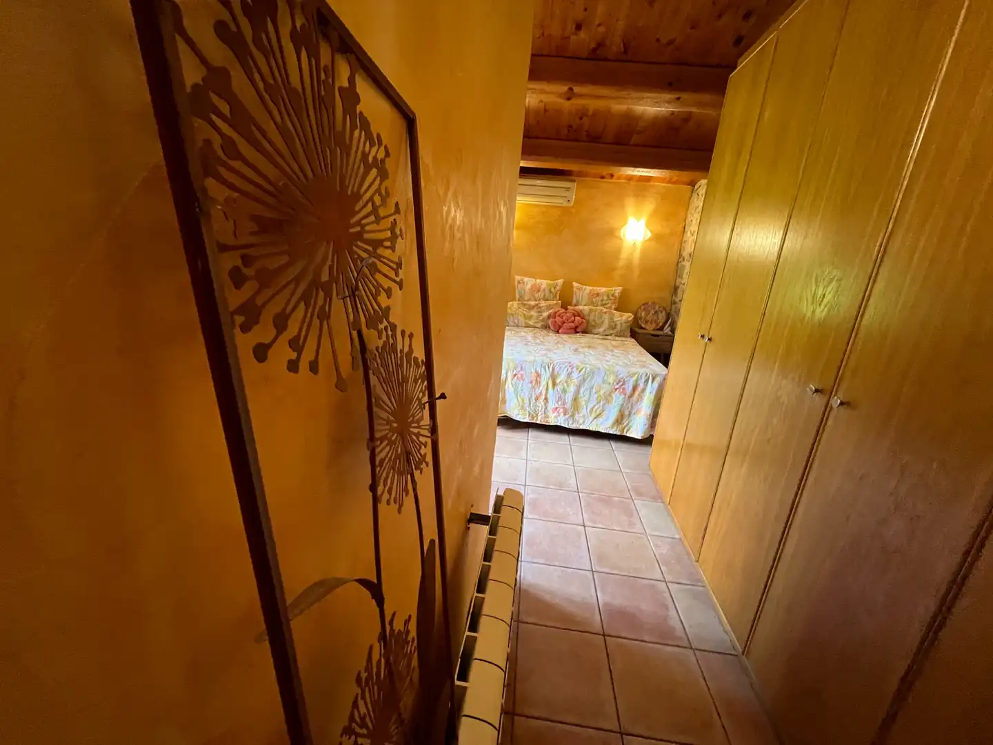 Schlafzimmer von Country house zum Verkauf in Juià mit Klimaanlage, Heizung und Privatgarten