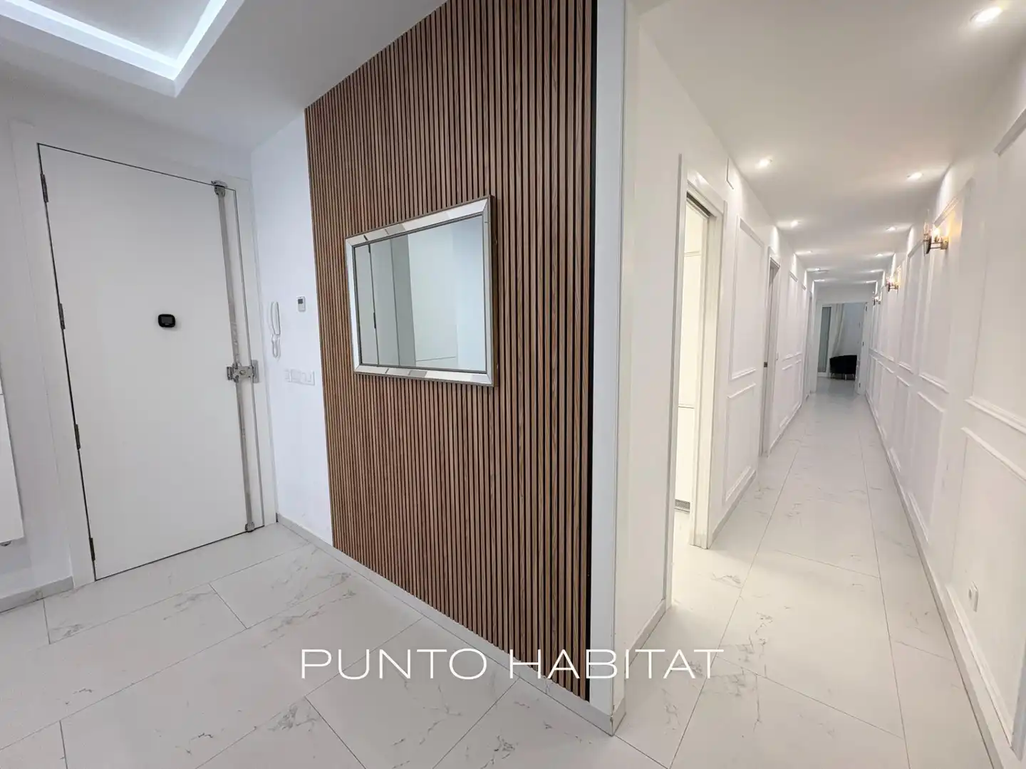 Piso con terraza en venta en Carrer del Consell de Cent, imagen 16