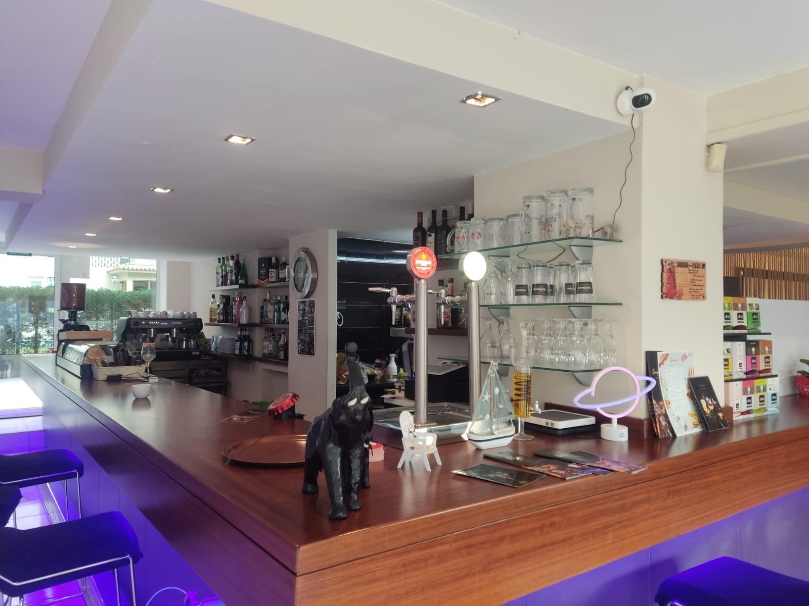 Premises for sale in Sant Feliu de Guíxols  with Air Conditioner and Furnished
