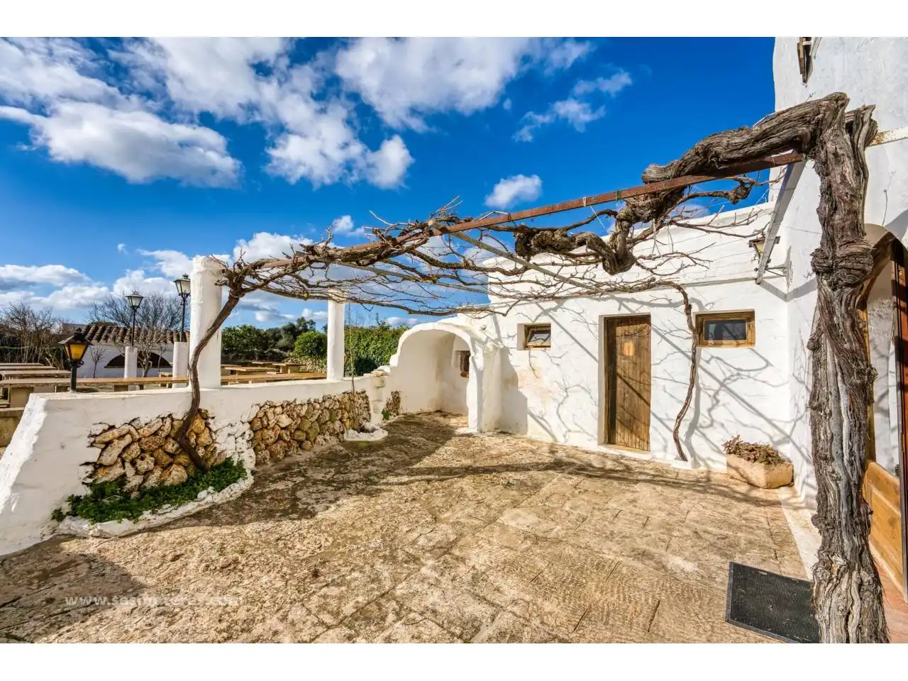 Vista exterior de Finca rústica en venda en Maó - Mahón amb Jardí privat