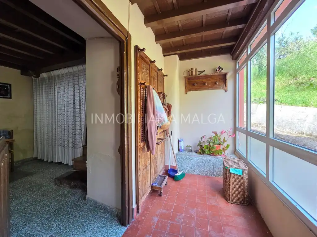 Casa o xalet en venda en Colunga amb Parquet, Traster i Moblat