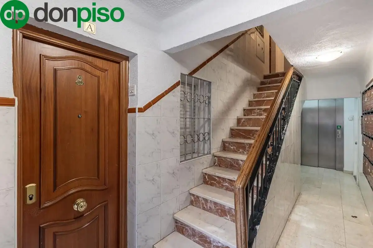 Piso en venta en Granada con Aire acondicionado
