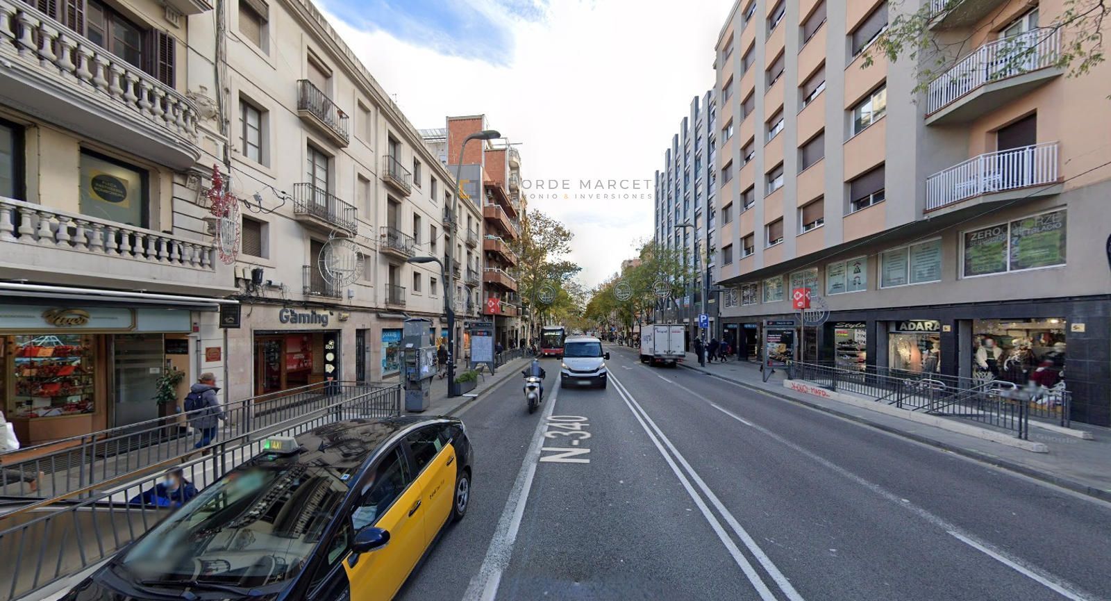 Exterior view of Building for sale in  Barcelona Capital