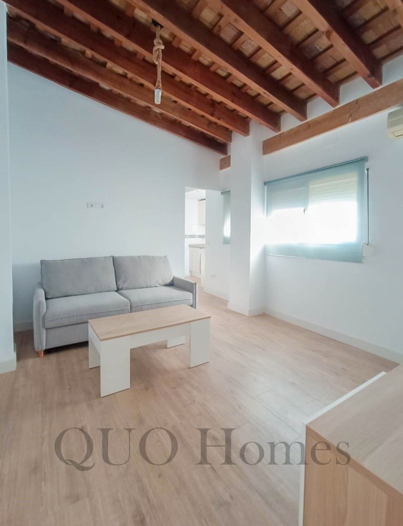 Living room of Apartment for sale in Jerez de la Frontera  with Air Conditioner, Parquet flooring and Furnished