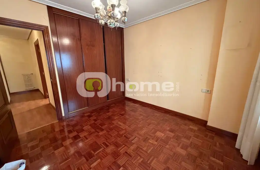 Bedroom of Flat for sale in Zamora Capital   with Air Conditioner, Heating and Parquet flooring