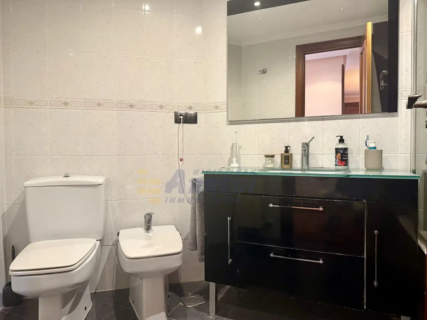 Badezimmer von Wohnung zum Verkauf in Deba mit Heizung, Abstellraum und Möbliert