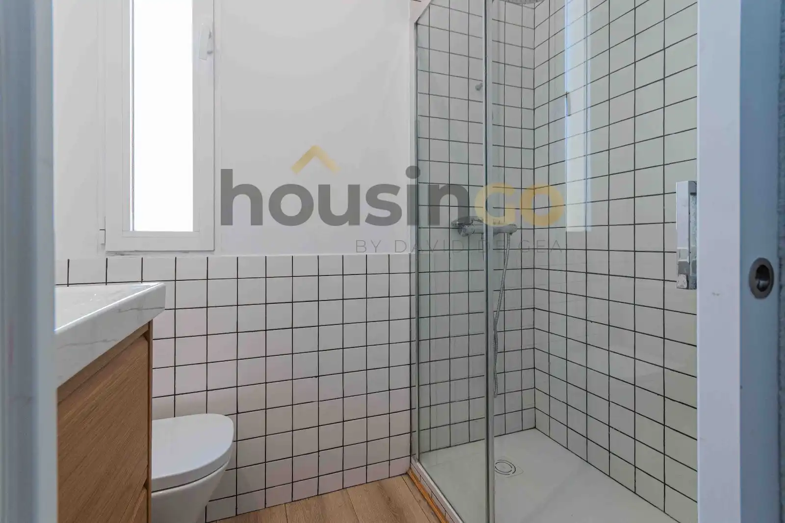 Baño de Ático en venta en Madrid con Aire acondicionado, Calefacción y Terraza