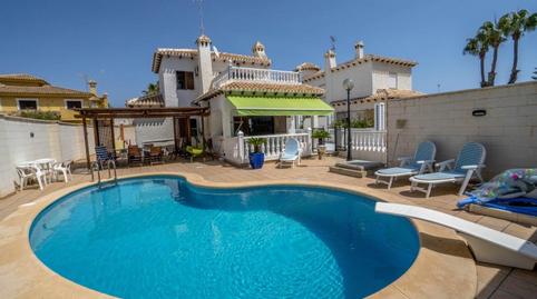 Foto 2 de Casa o xalet en venda a La Zenia, Alicante