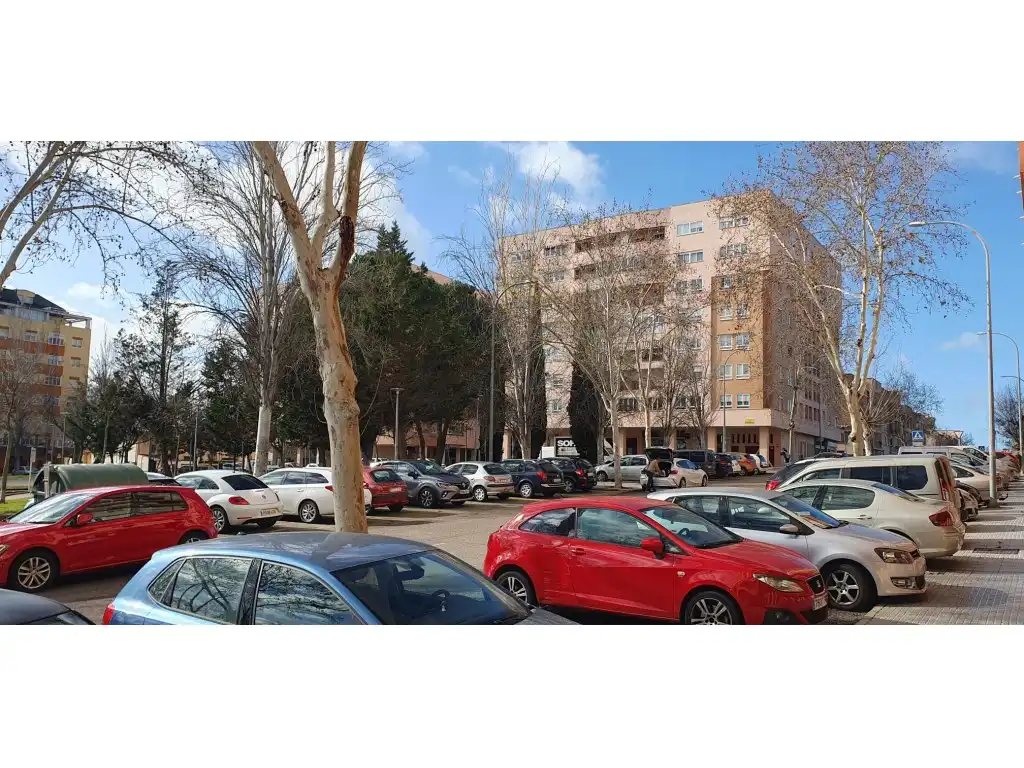 Garatge en venda a Calle Clavellinas Las, Ciudad Jardín