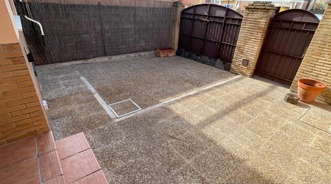 Foto 3 de Casa adosada en venda a Calle Sor María Angeles Querencio, Santiponce, Sevilla