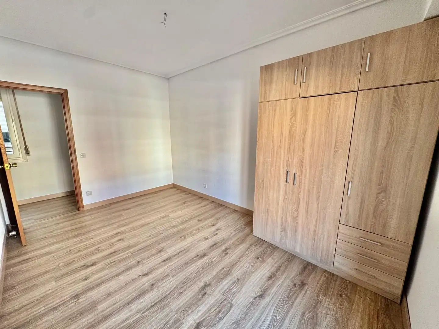 Habitación de Apartamento en venta en  Logroño con Calefacción