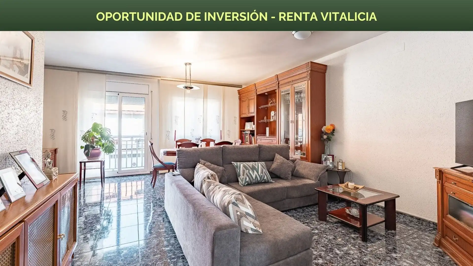 Maison mitoyenne avec terrasse à vendre à Carrer de la Bòbila