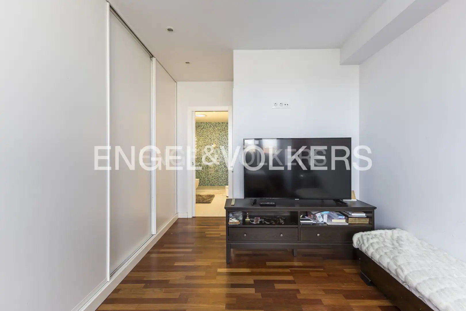 Living room of Attic for sale in Madrid  with Air Conditioner and Heating