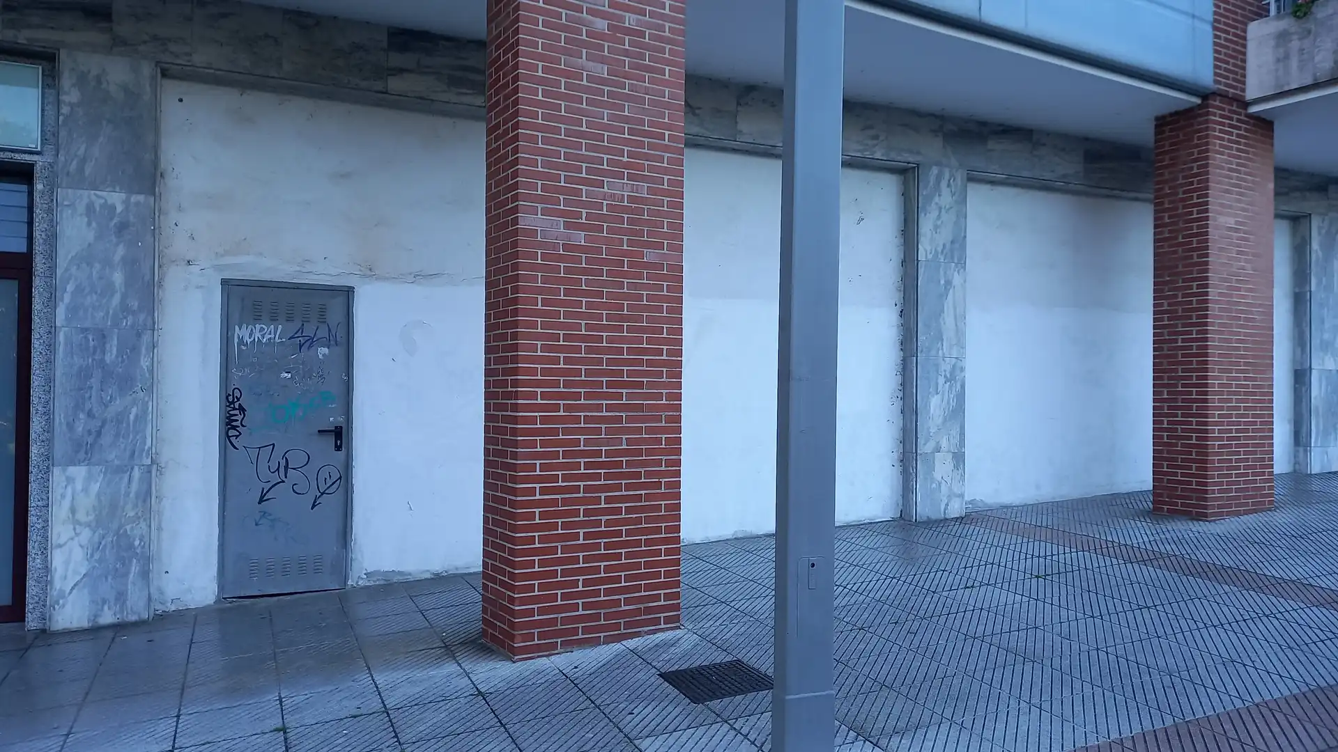 Business premises for sale in Calle Caranquinos, imagen 2
